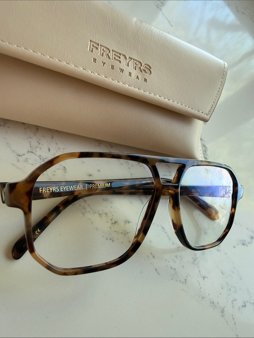 FREYRS Billie Glasses Honey Tortoise +1 readers Vintage Geometric Aviator Frame - Picture 6 of 8